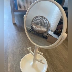 Small Make Up Mirror and Jewelry Organizer